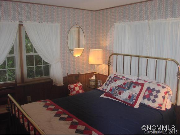 833 Old Fiddle Road Waynesville, NC 28786 - Photo 9 of 17