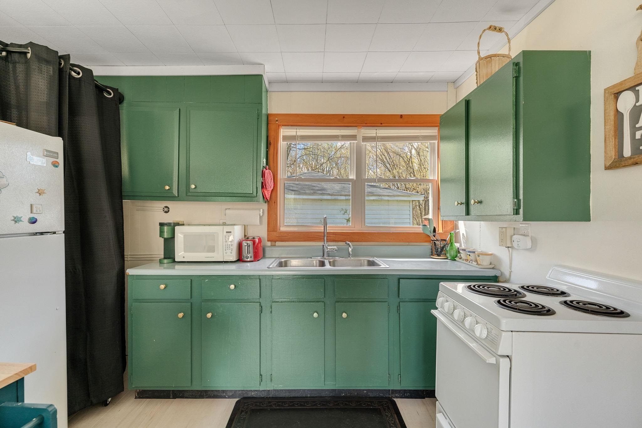 71 Kirk And Fitts Road Alburgh, VT 05440 - Photo 18 of 52