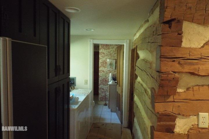 1214 South Goosehollow Road Elizabeth, IL 61028 - Photo 6 of 25 Gallery Image 6
