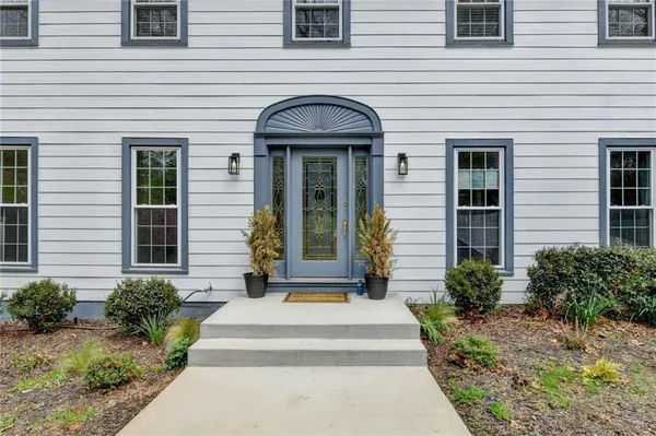 a view of entryway