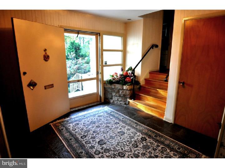1611 Lorraine Road Reading, PA 19604 - Photo 3 of 22 Gallery Image 3