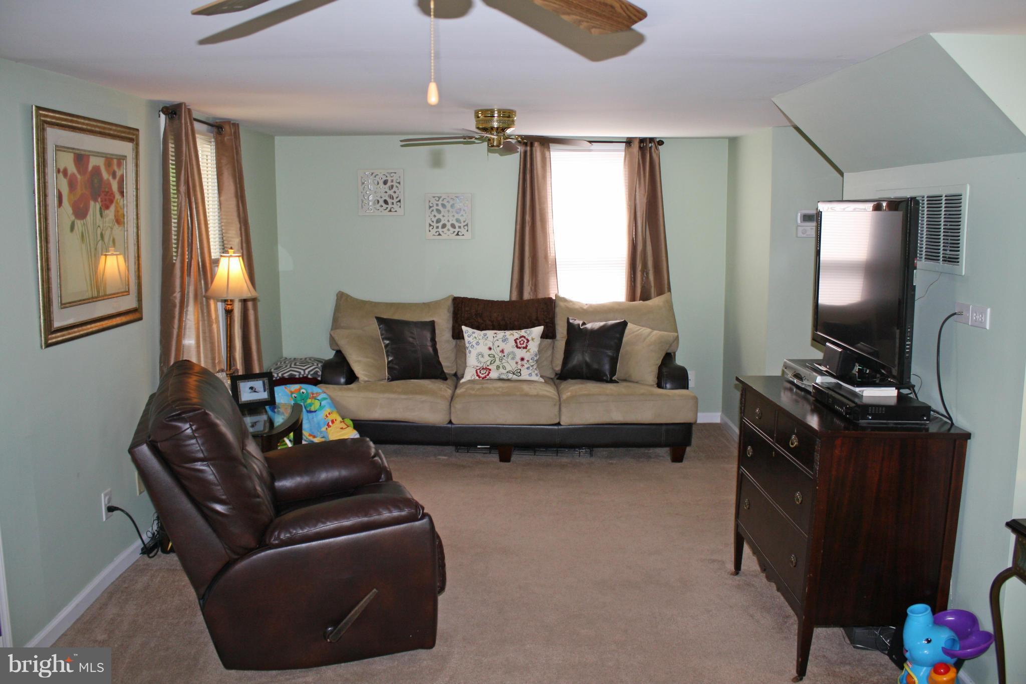 2823 Patapsco Road Finksburg, MD 21048 - Photo 8 of 28 Family Room