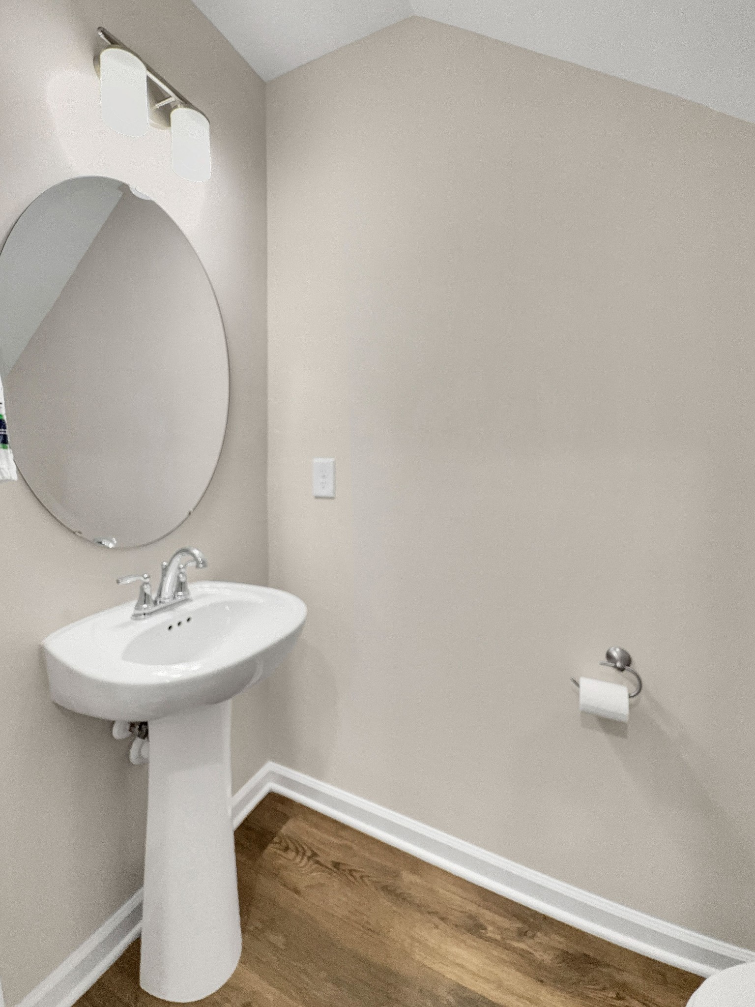 147 Addi Street Pleasant View, TN 37146 - Photo 10 of 26 a bathroom with a sink and mirror