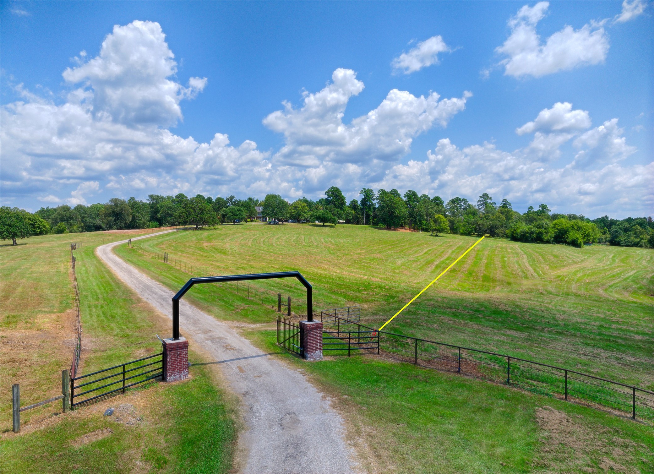 2 Highland Drive Huntsville, TX 77320 - Photo 7 of 50 a view of a lake with houses in the background