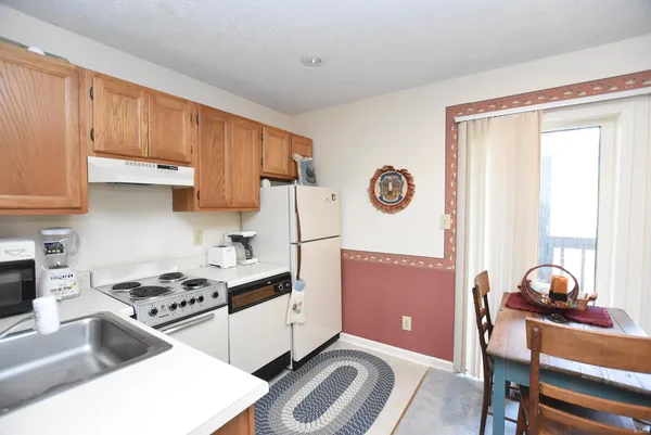 $76,900 | 9337 South Pointe Retreat Drive, Bloomington, IN 47401