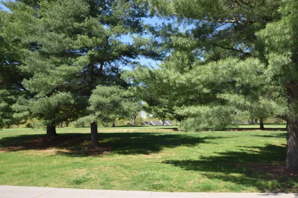 $76,900 | 9337 South Pointe Retreat Drive, Bloomington, IN 47401