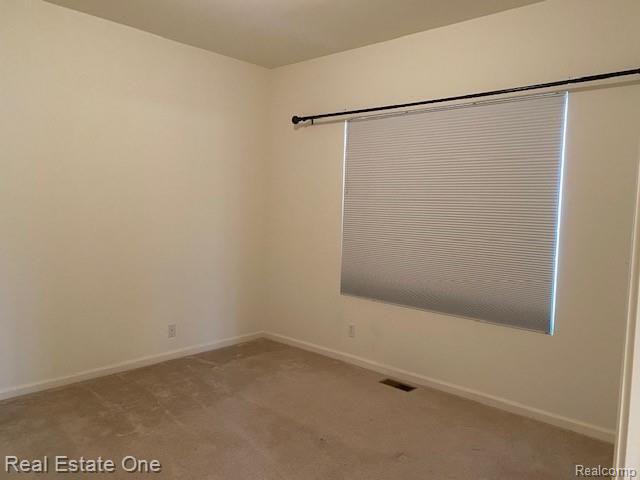 2193 Lagoon Drive Rochester Hills, MI 48309 - Photo 11 of 24