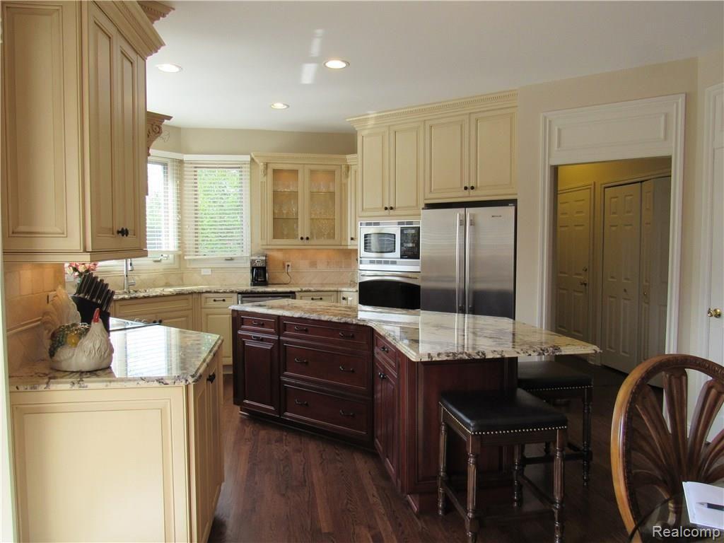 3829 Elk Drive Rochester, MI 48306 - Photo 2 of 23 IMG_0525.JPG