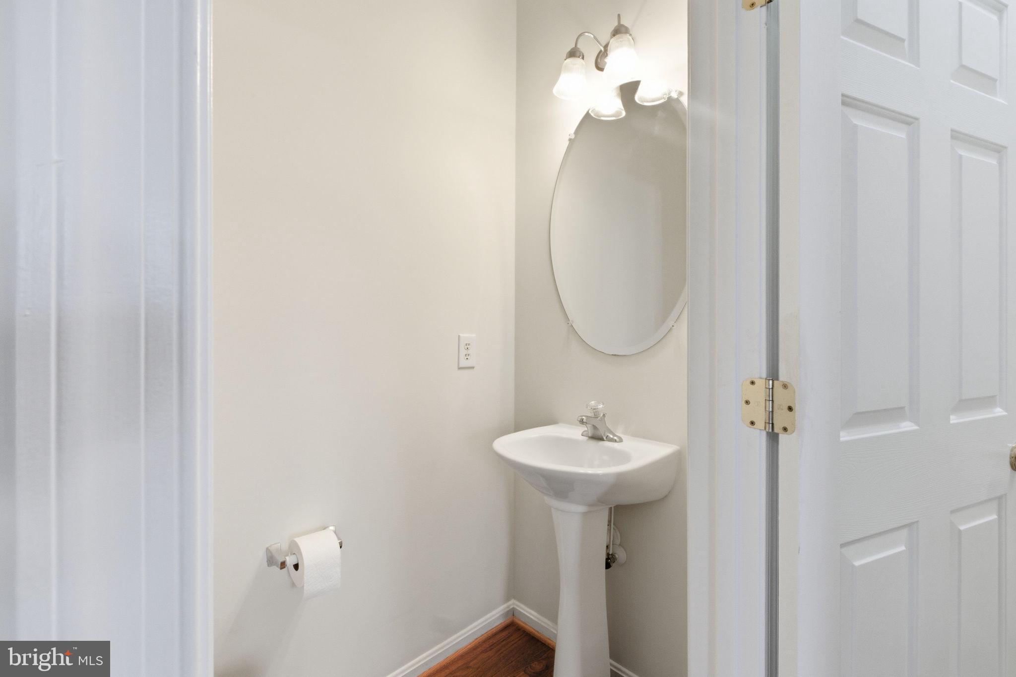 38 Ronzetti Avenue Selbyville, DE 19975 - Photo 10 of 41 Powder room