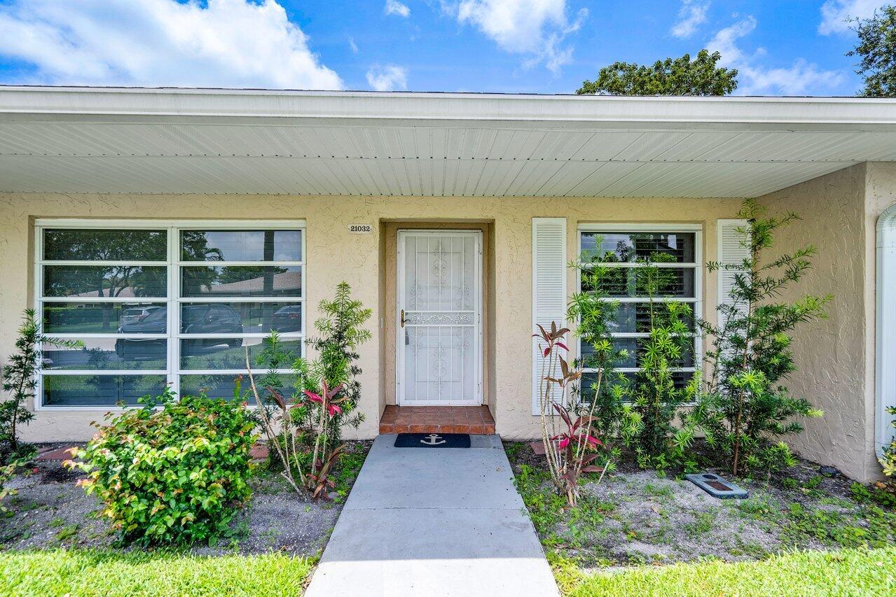 21032 Covington Drive, Unit 191 Boca Raton, FL 33433 - Photo 4 of 26 004-21032CovingtonDrive-BocaRaton-FL-334