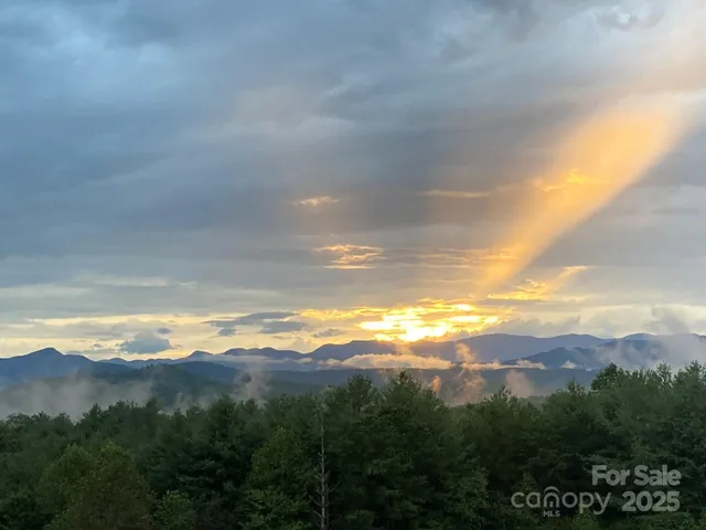 $1,904,877 | 700 Bear Cliff Drive, Nebo, NC 28761