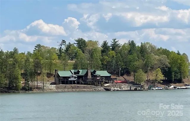 $1,904,877 | 700 Bear Cliff Drive, Nebo, NC 28761