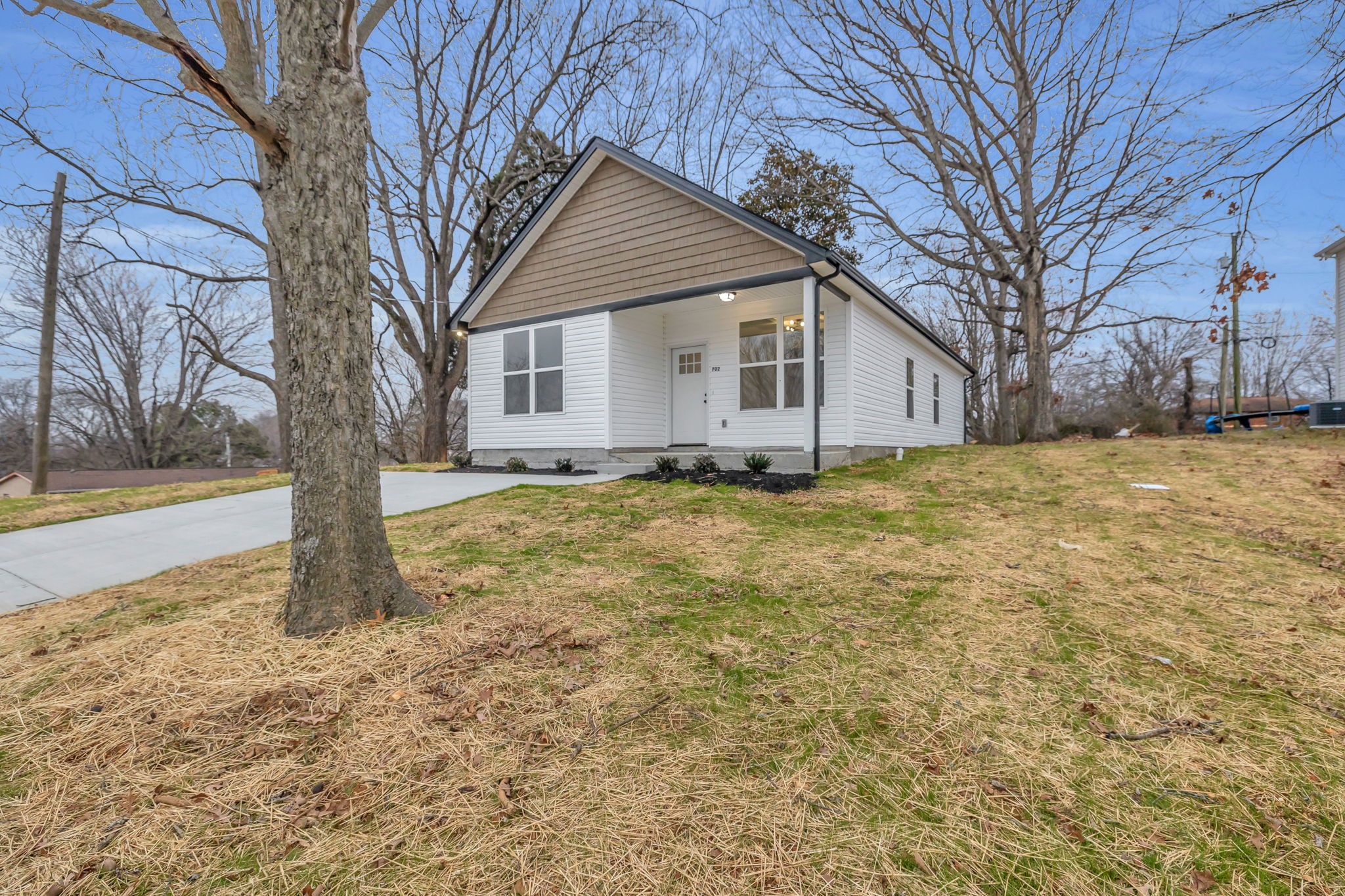702 Perry Drive Springfield, TN 37172 - Photo 3 of 19 Gallery Image 3