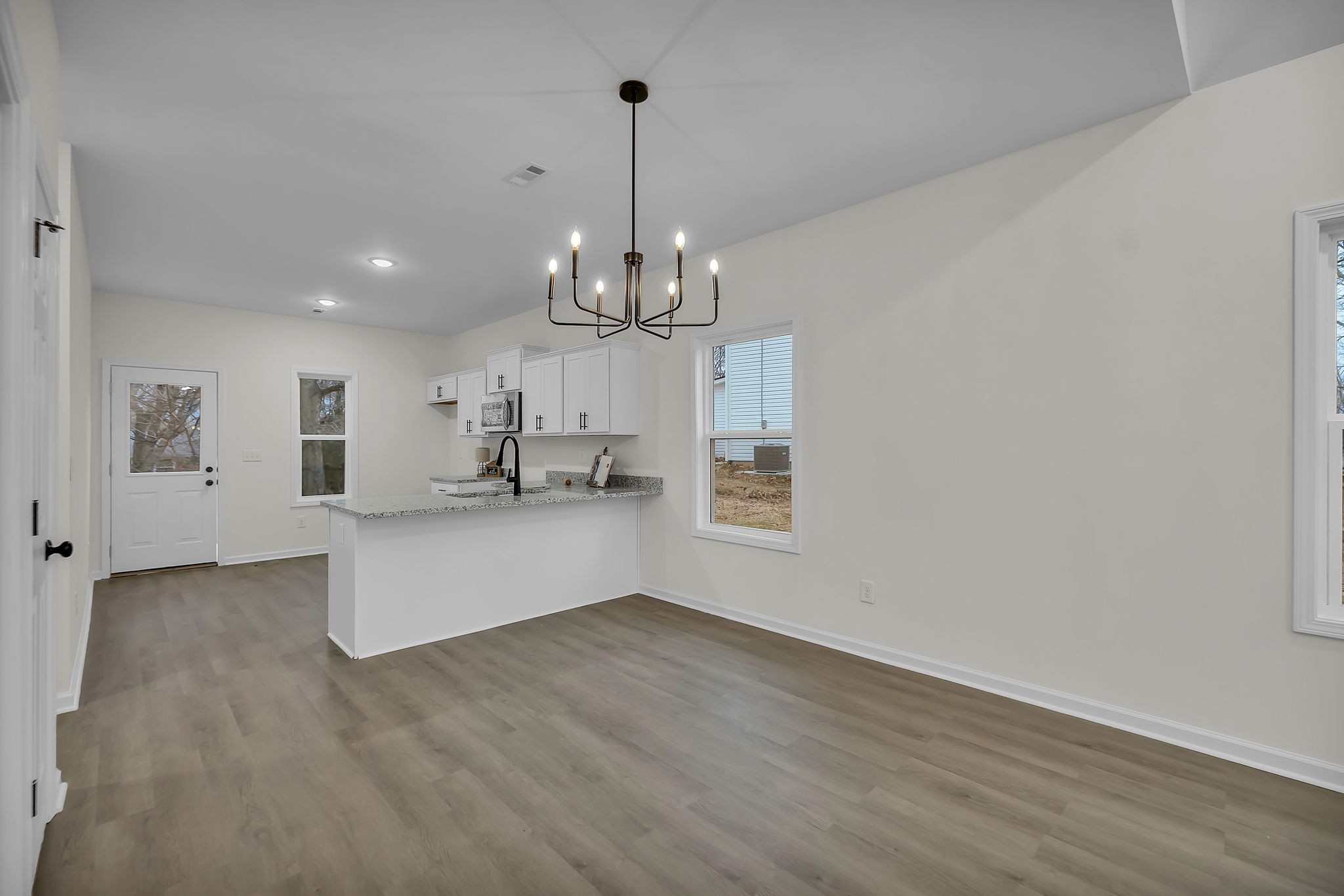 702 Perry Drive Springfield, TN 37172 - Photo 6 of 19 Gallery Image 6