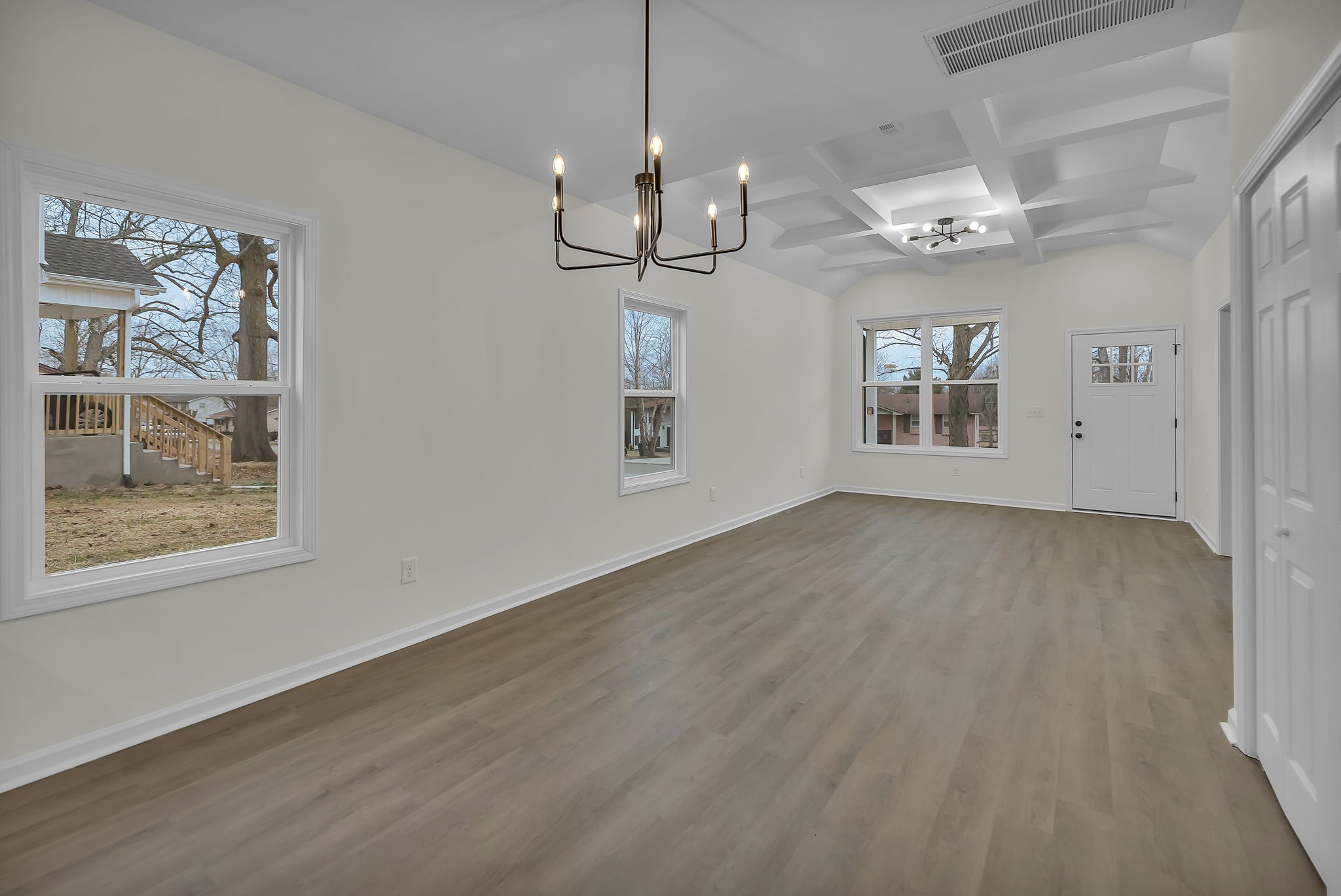 702 Perry Drive Springfield, TN 37172 - Photo 7 of 19 Gallery Image 7