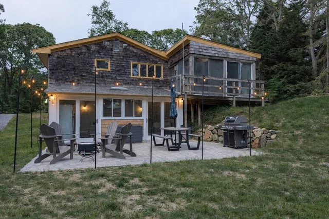 $975,000 | 31 Chase Lane, Orleans, MA 02653