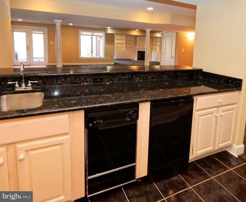 1307 Stamford Way Reston, VA 20194 - Photo 8 of 16