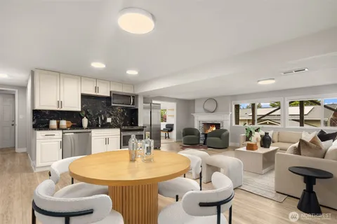 $1,599,998 | 13720 94th Avenue Northeast, Kirkland, WA 98034