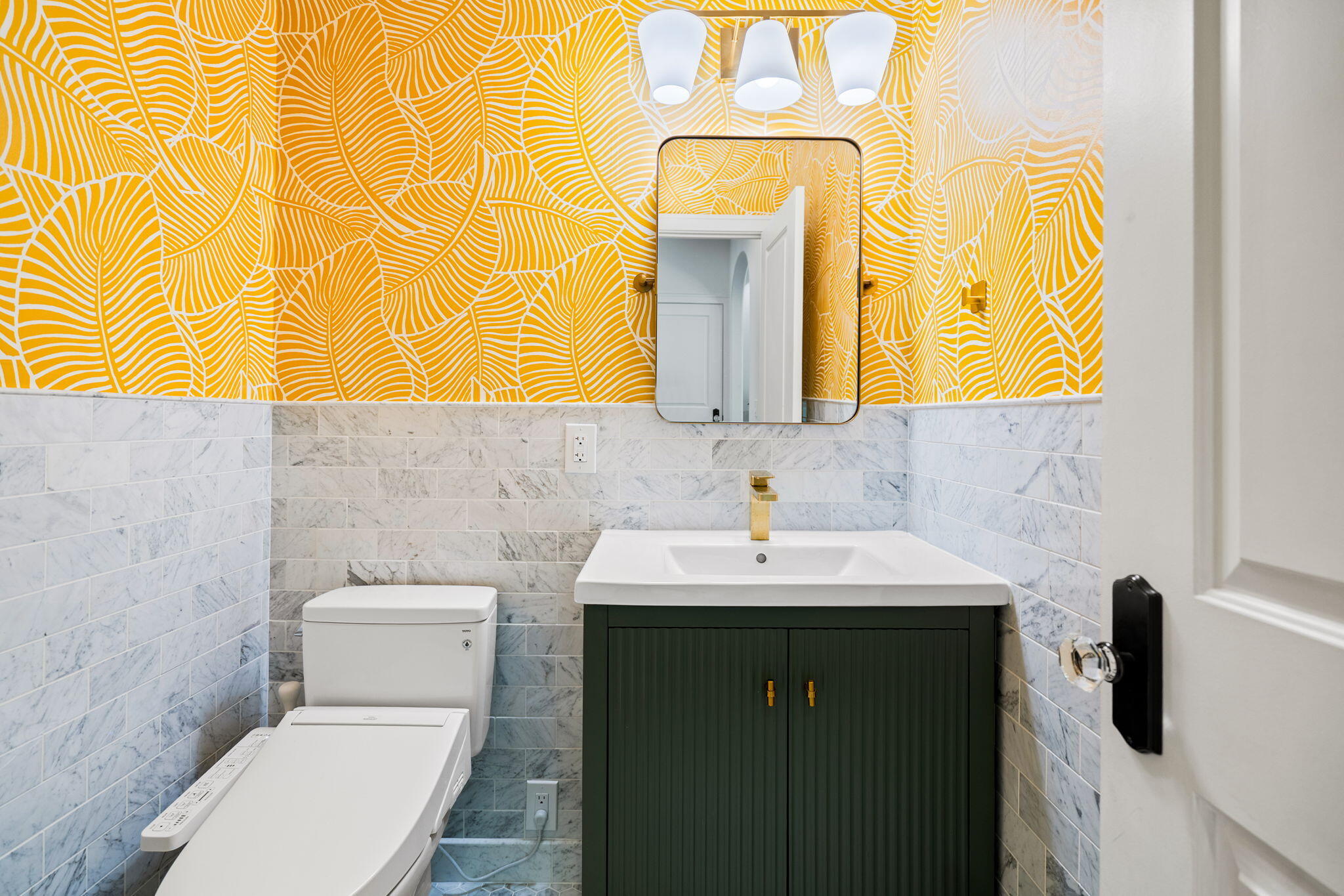 2125 Devonshire Road Ann Arbor, MI 48104 - Photo 33 of 86 141-web-or-mls-JEL00947