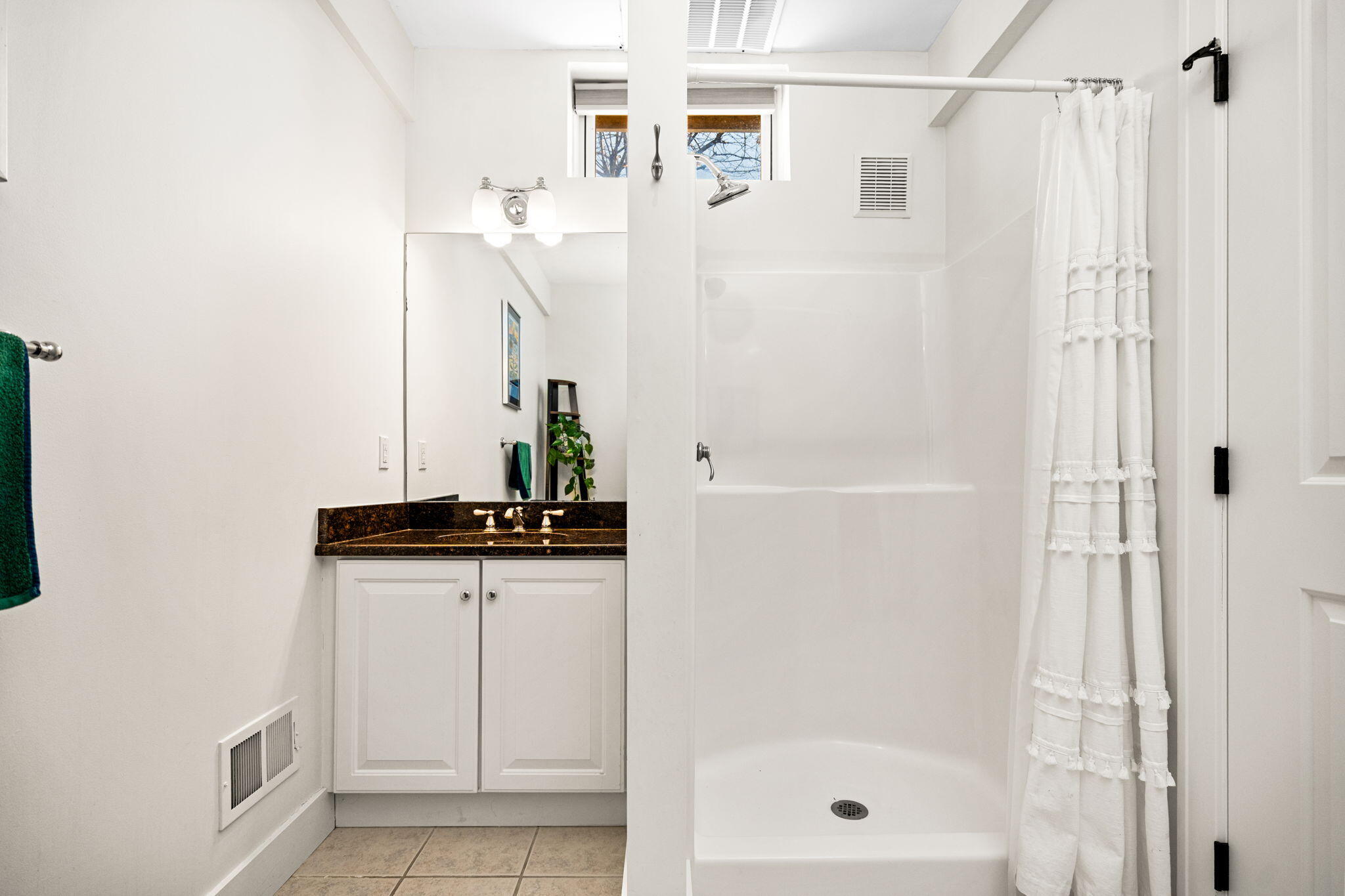 2125 Devonshire Road Ann Arbor, MI 48104 - Photo 77 of 86 82-web-or-mls-JEL00597