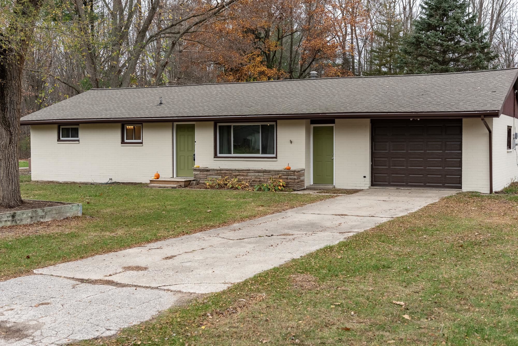 2389 East Ginter Road Midland, MI 48640 - Photo 25 of 32