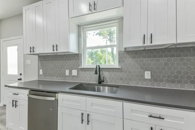 $1,800 | 106 County Road 3704, Splendora, TX 77372