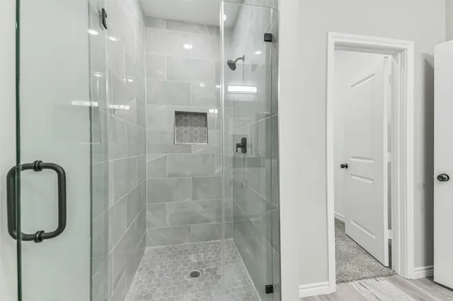 $1,800 | 106 County Road 3704, Splendora, TX 77372