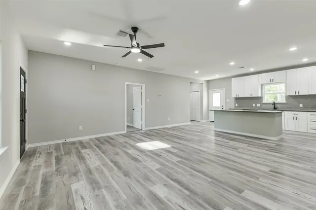 $1,800 | 106 County Road 3704, Splendora, TX 77372