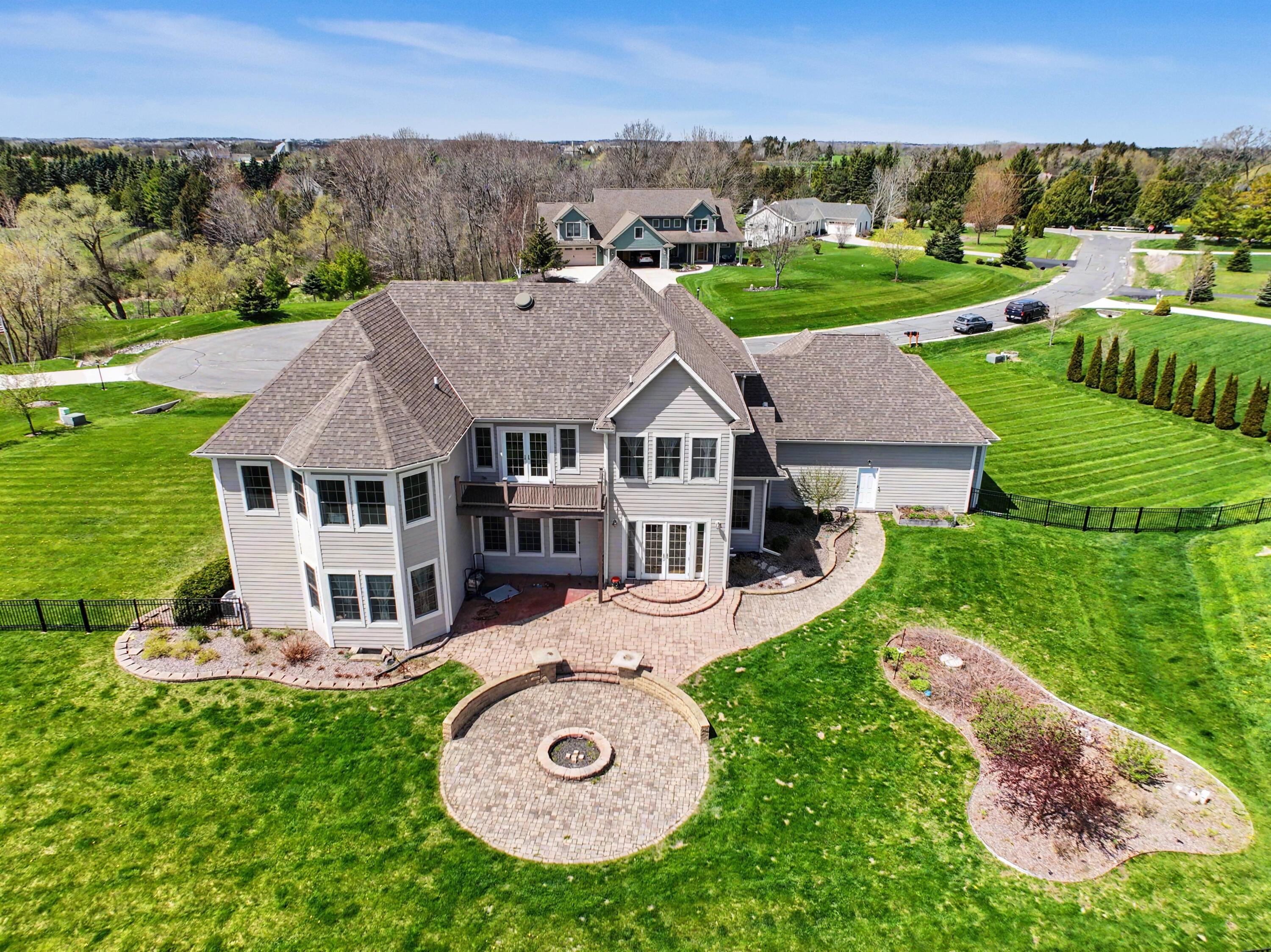 3268 Bay Hill Road Port Washington, WI 53074 - Photo 4 of 46 DJI_20260428085017_0048_D