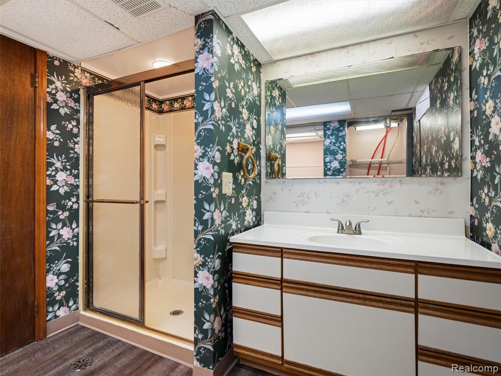 32360 Kelly Road Roseville, MI 48066 - Photo 35 of 43