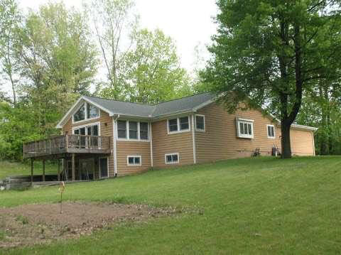4809 Davison Road Lapeer, MI 48446 - Photo 4 of 40 20356053-3.JPG