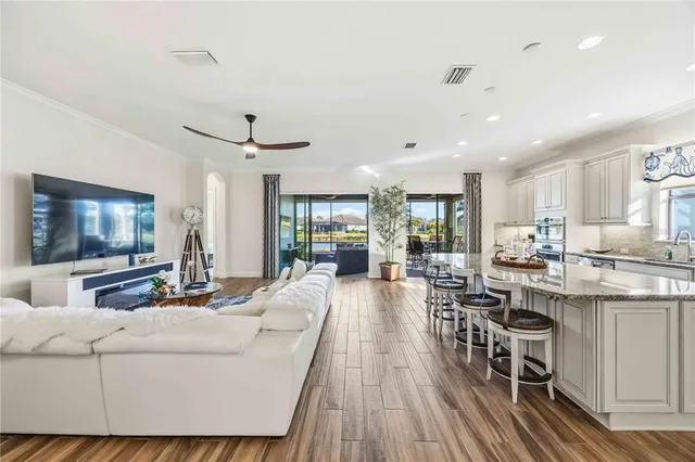 $4,000 | 5400 Manchini Street, Sarasota, FL 34238