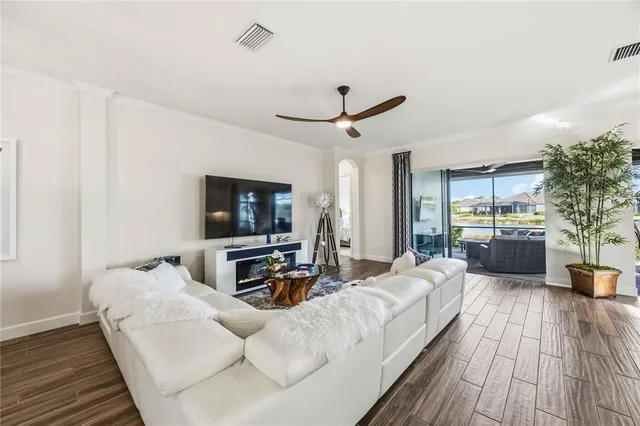 $4,000 | 5400 Manchini Street, Sarasota, FL 34238