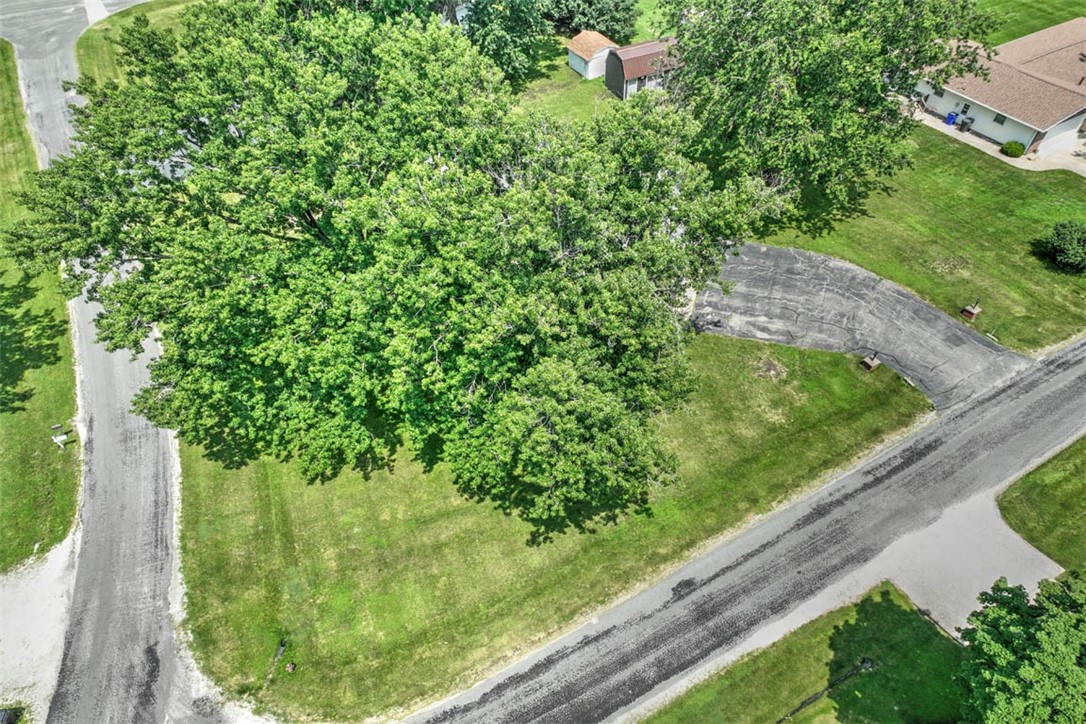 2220 Dunes Street Decatur, IL 62526 - Photo 3 of 29 Gallery Image 3