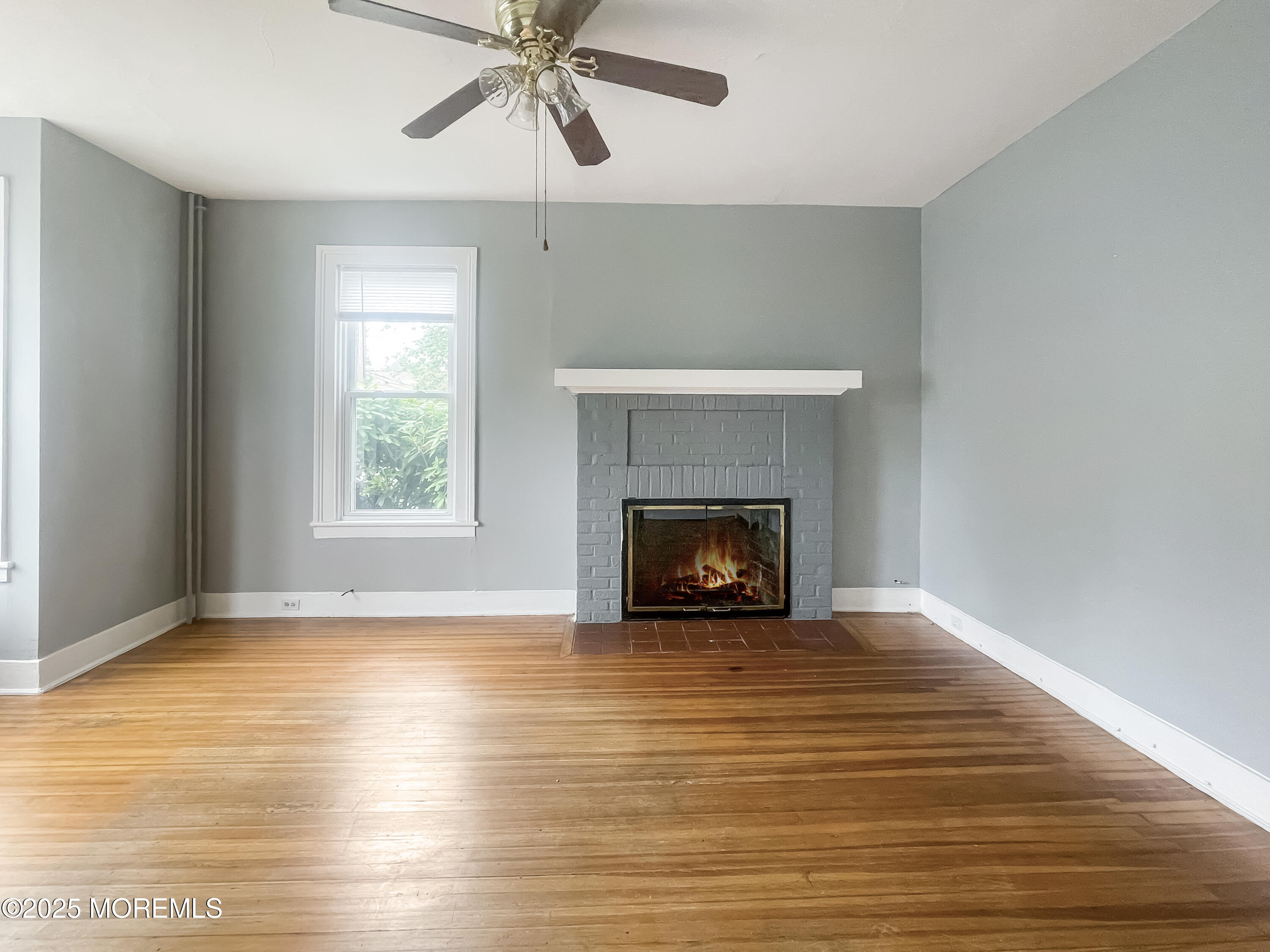 191 Main Street, Unit A Matawan, NJ 07747 - Photo 3 of 18 191 Main St. A Living Room (1)