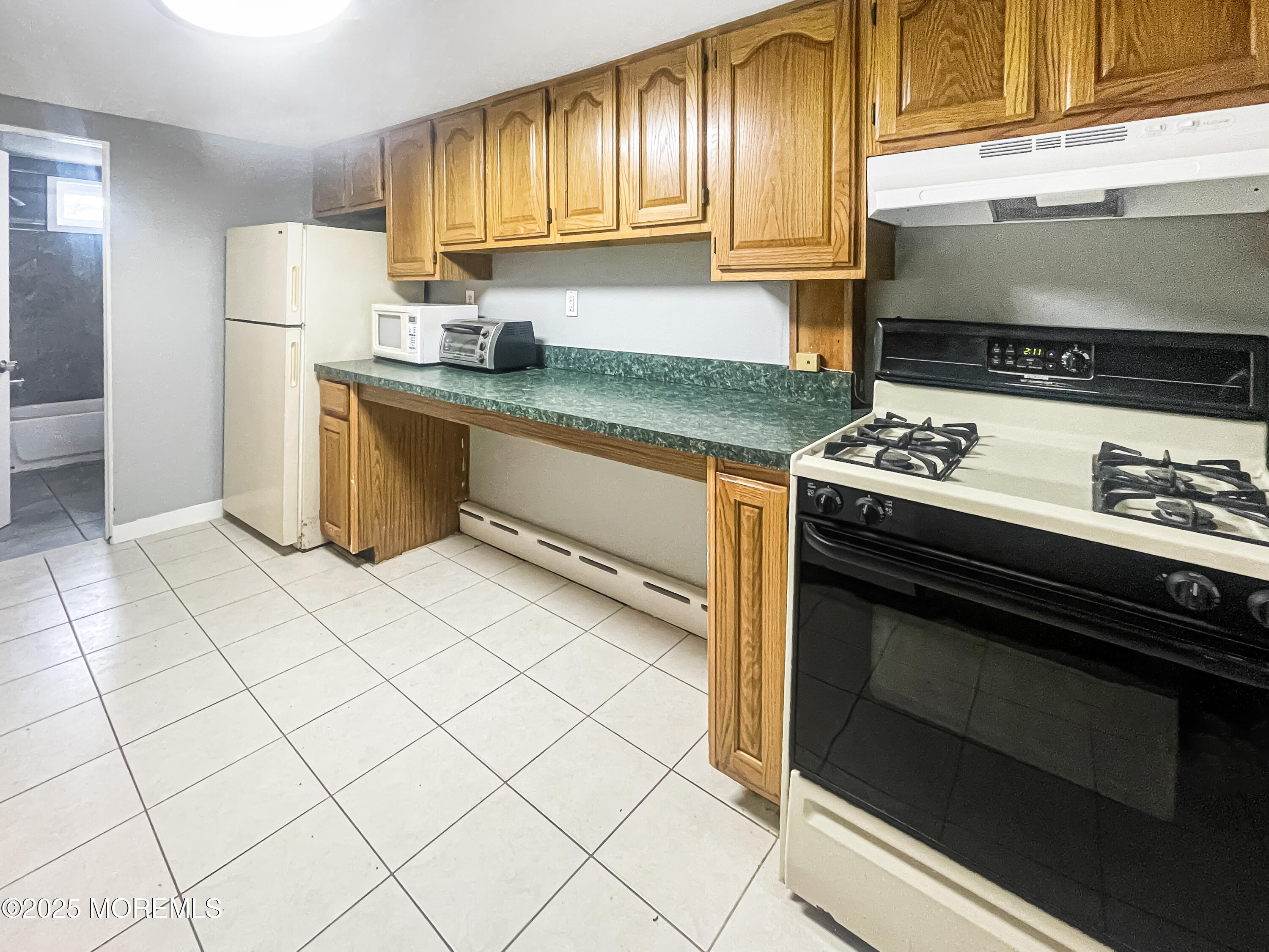 191 Main Street, Unit A Matawan, NJ 07747 - Photo 7 of 18 191 Main St.A Kitchen (3)