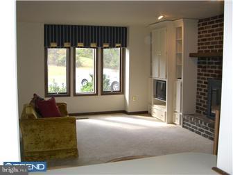 1113 Temple Road Pottstown, PA 19465 - Photo 4 of 10 Family Room