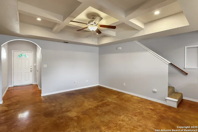 $1,350 | 6410 Summit Oak, Unit 3, San Antonio, TX 78229