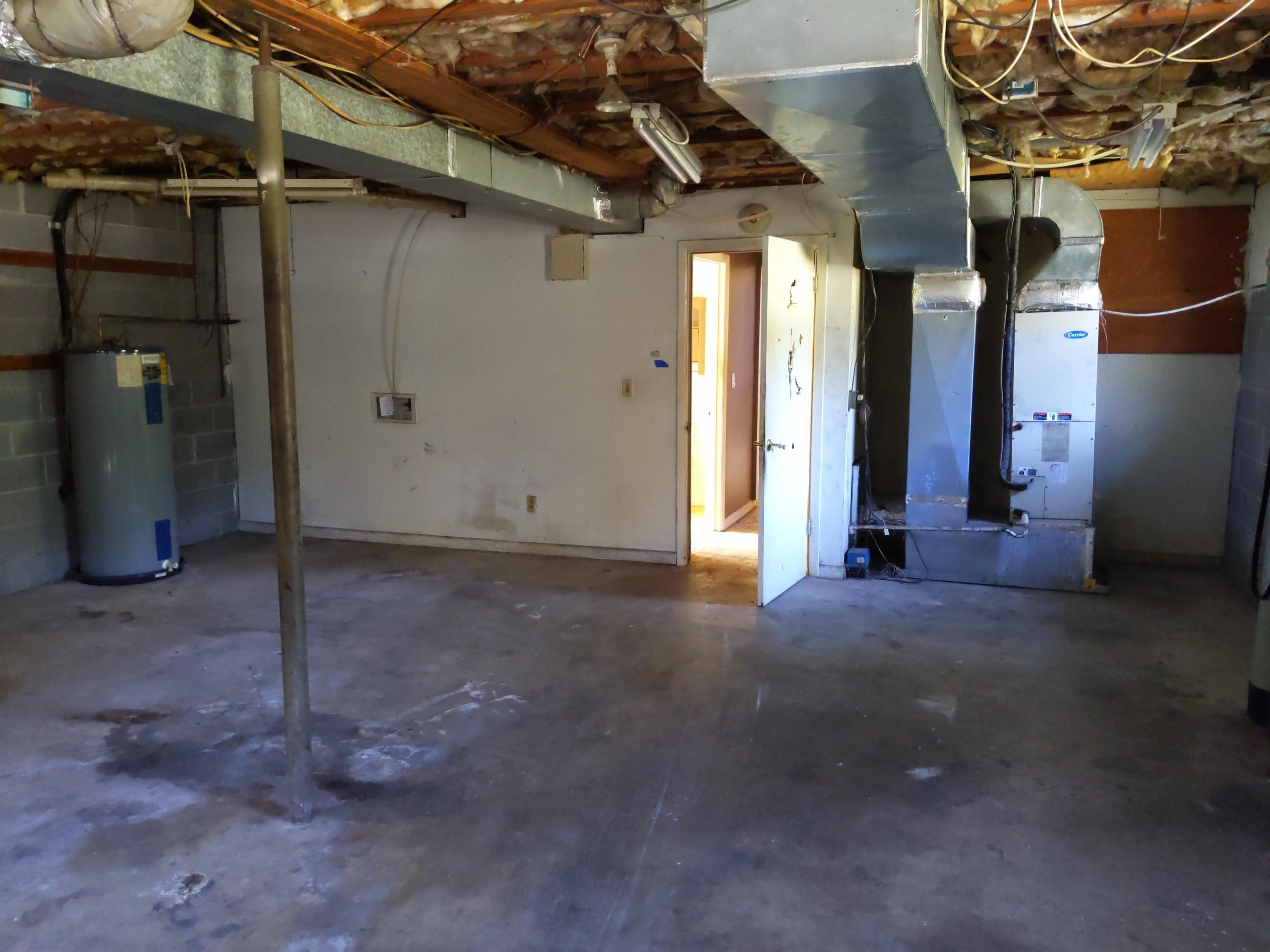 291 Jacobs Road Ringgold, GA 30736 - Photo 14 of 14 Garage