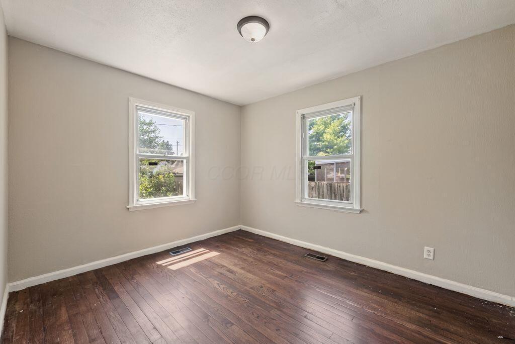 1701 East Dunedin Road Columbus, OH 43224 - Photo 20 of 40 11_1701 Dunedin 31