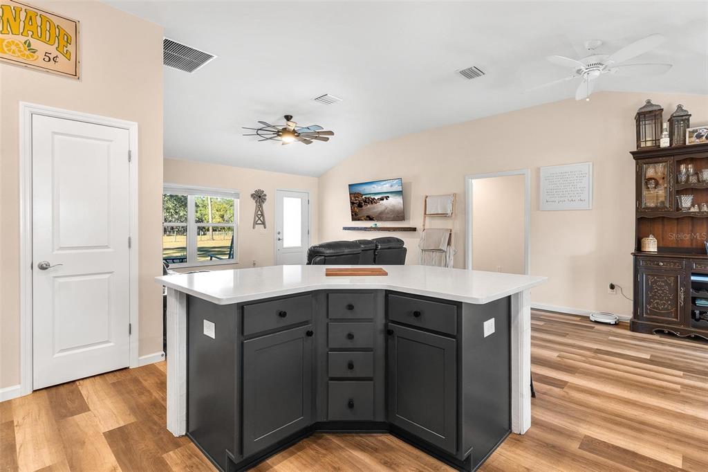 2495 County Road Oxford, FL 34484 - Photo 15 of 51