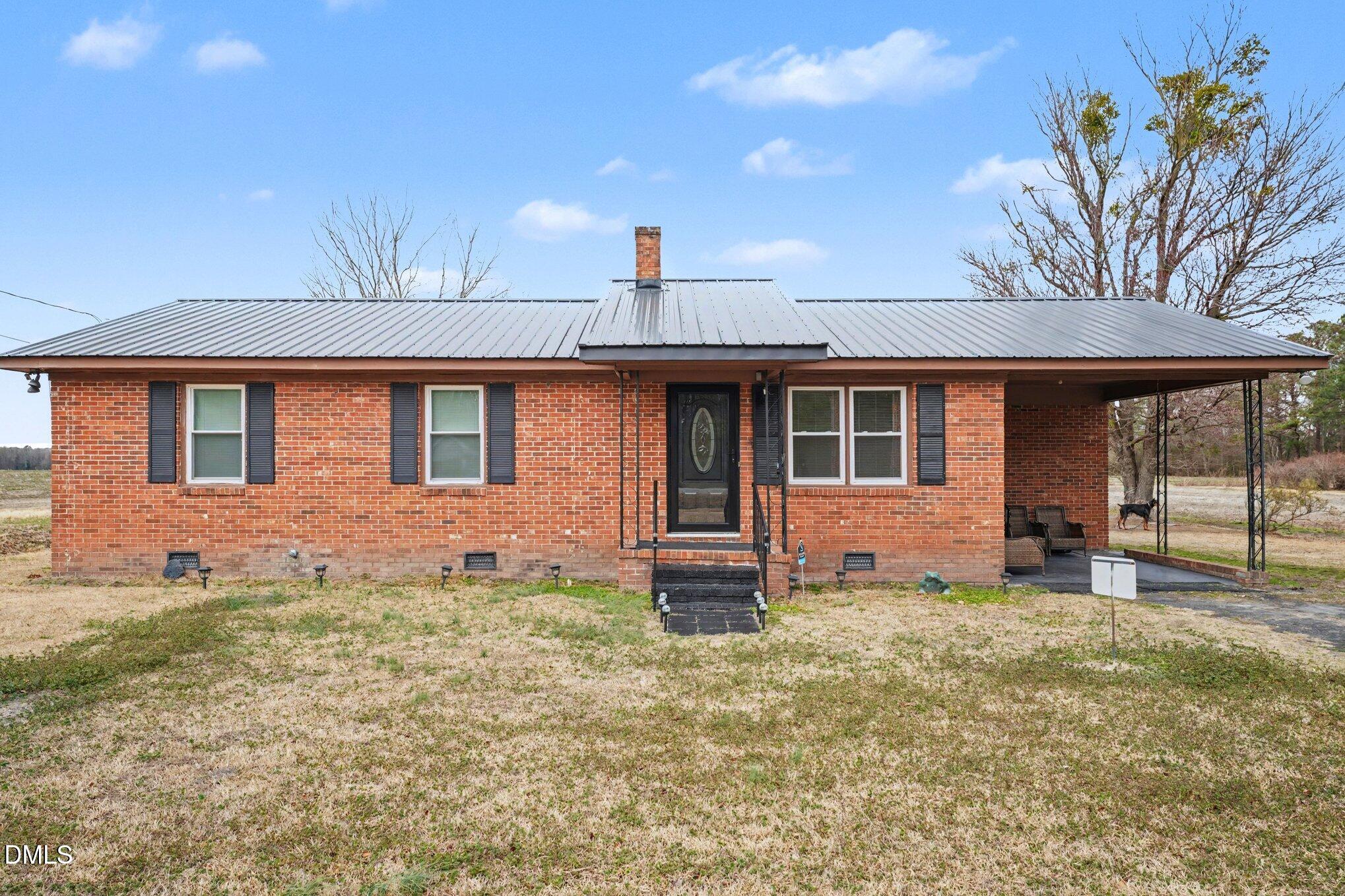 170 Flowers Road Mount Olive, NC 28365 - Photo 2 of 19 013_file_7665