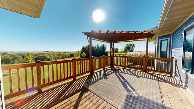 $675,000 | S3358 Hass Lane, Harmony, WI 54665