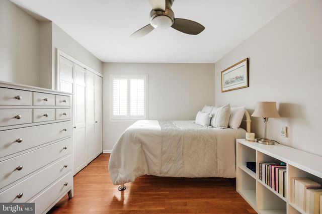 $1,053,251 | 6801 Seton Court, Springfield, VA 22152