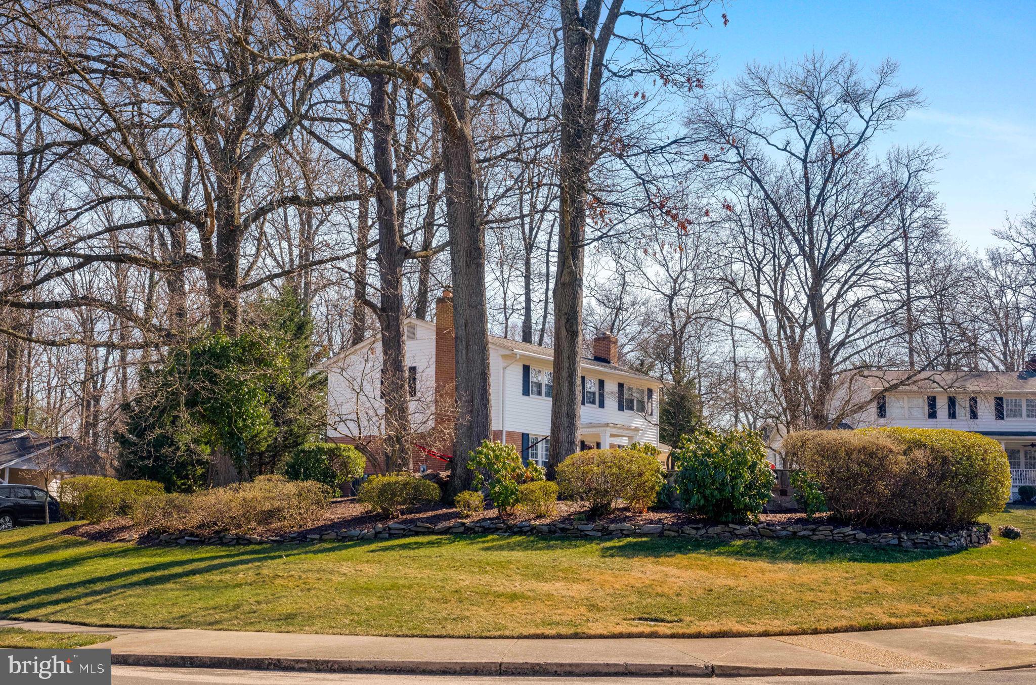 6801 Seton Court Springfield, VA 22152 - Photo 5 of 80 Gallery Image 5