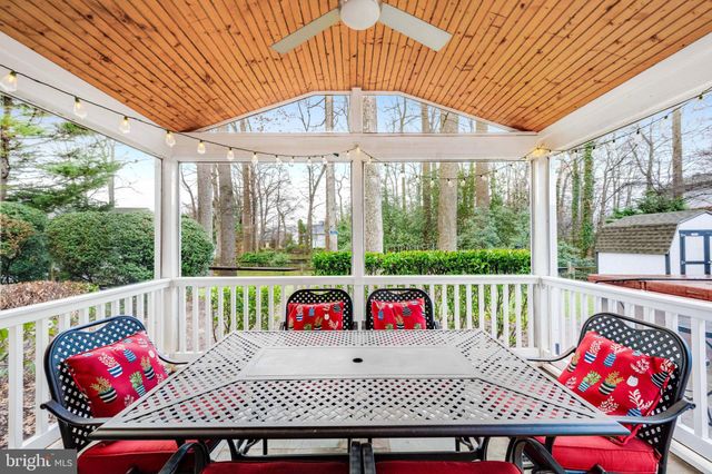 $1,053,251 | 6801 Seton Court, Springfield, VA 22152