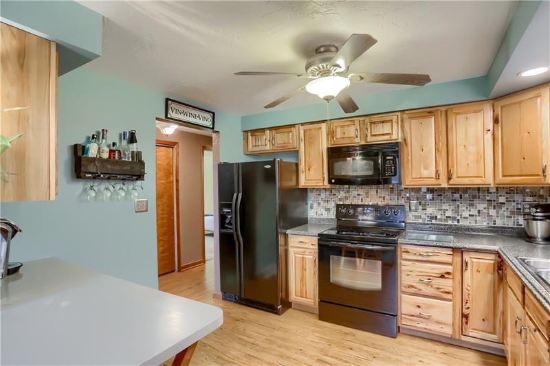 106 Quarry Road Washington, PA 15301 - Photo 13 of 24 Gallery Image 13