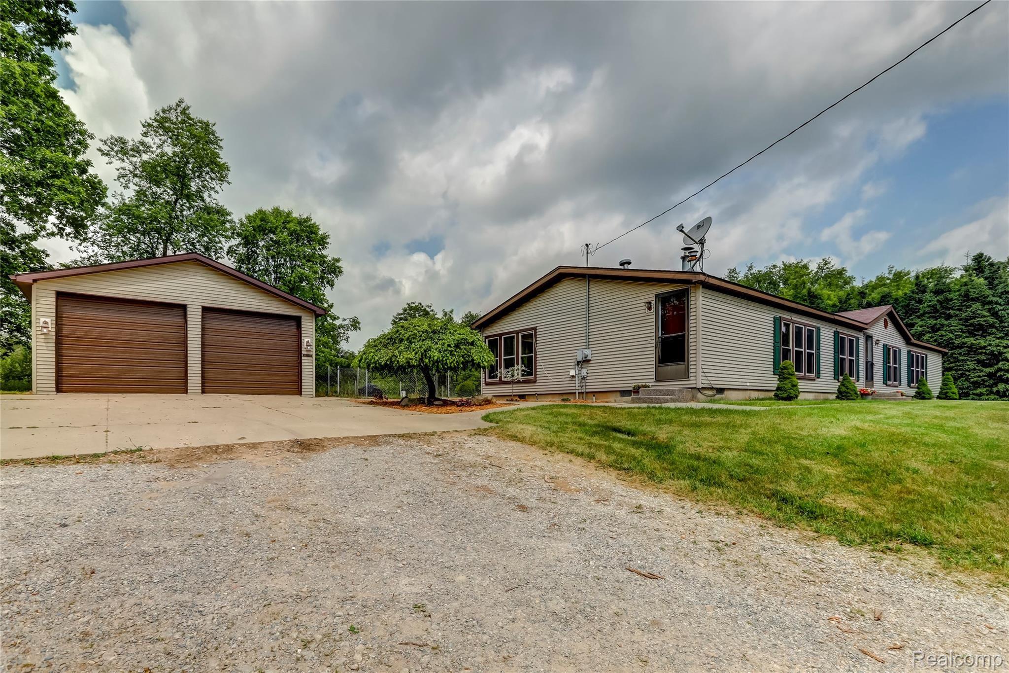 8055 Pepper Road Holly, MI 48442 - Photo 26 of 29 8055 Pepper Road, Holly, MI-28-FULL.jpg