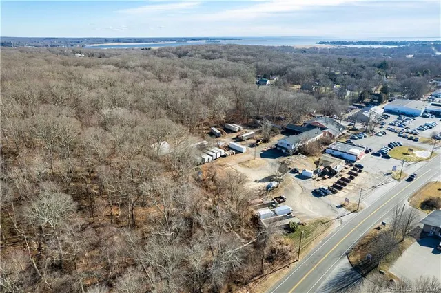 $299,000 | 396 Middlesex Turnpike, Old Saybrook, CT 06475