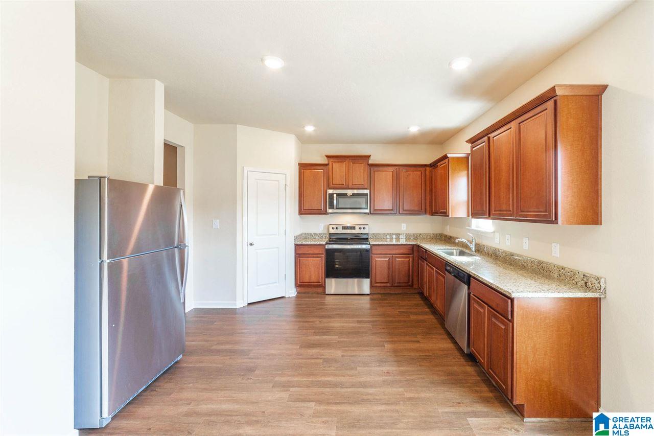 490 Clover Circle Springville, AL 35146 - Photo 4 of 9